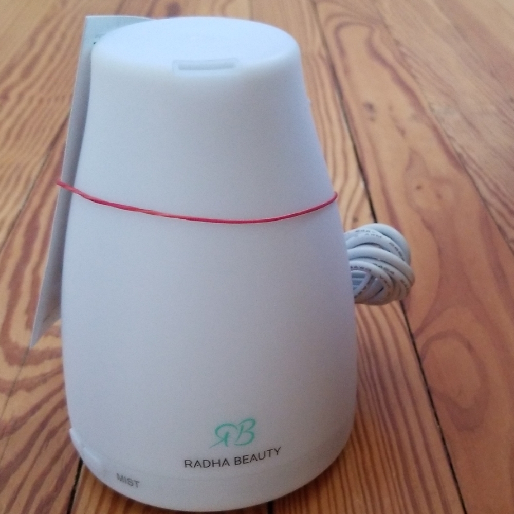 Essential oil diffuser